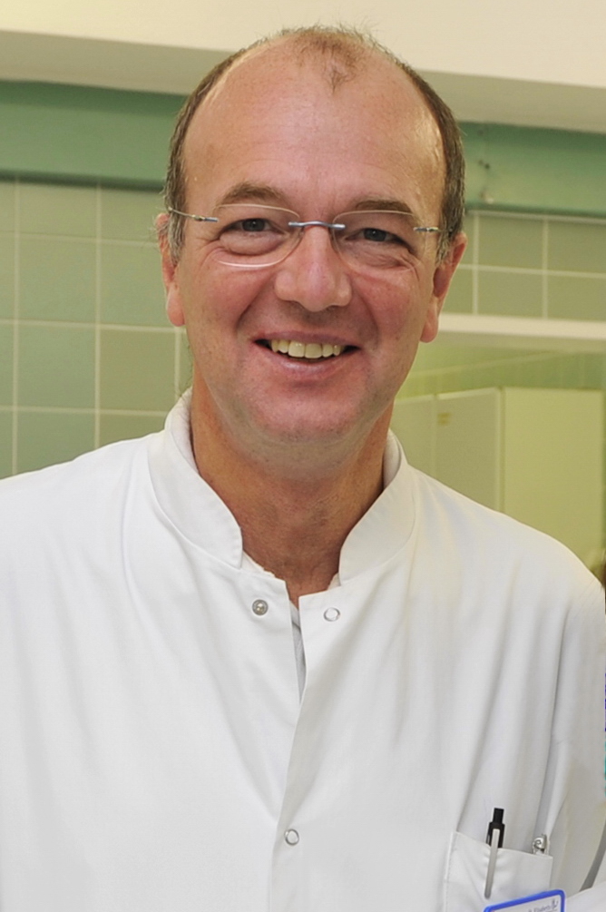 Foto (© K. Erdem): Dr. med. Klaus Hindrichs, neuer Ärztlicher Direktor im St. Elisabeth-Krankenhaus Jülich