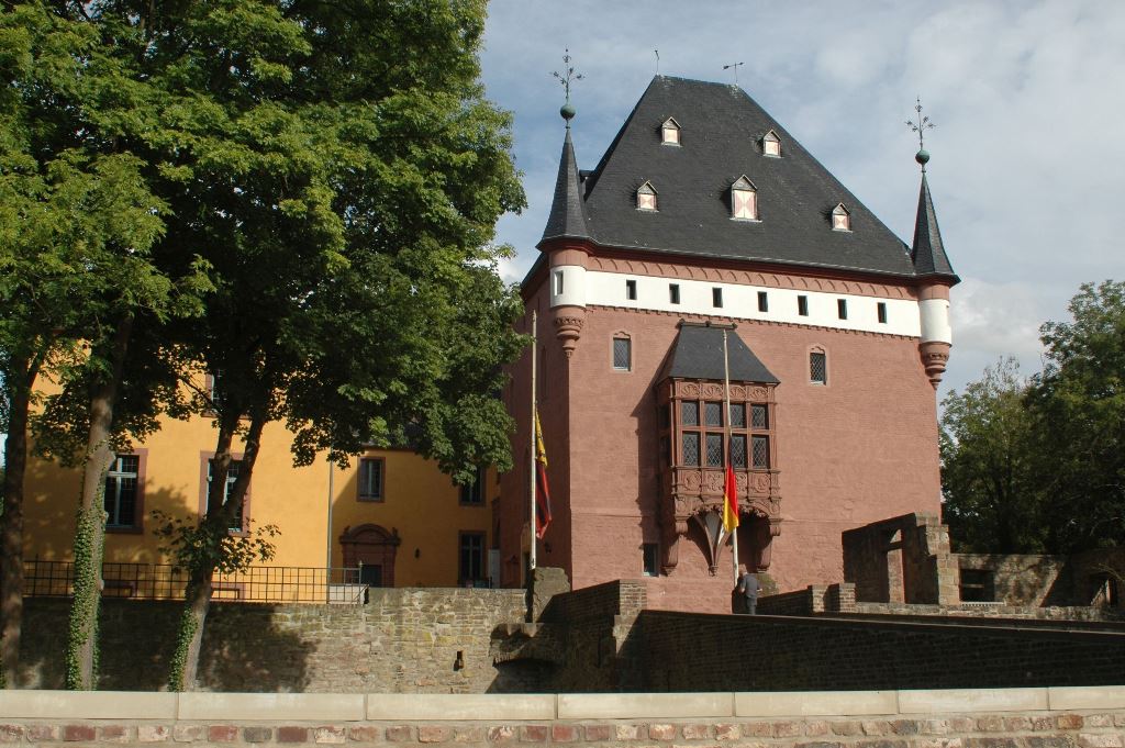 Schloss Burgau