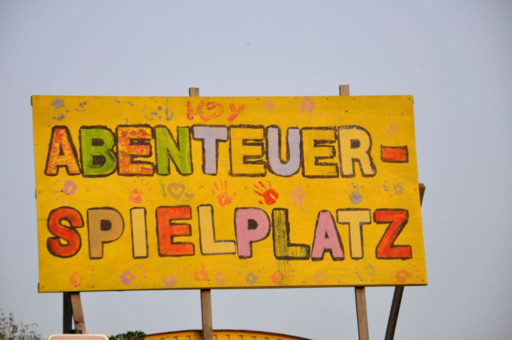 Foto: Der Abenteuerspielplatz bietet spannende Angebote in den Osterferien und im Alltag.