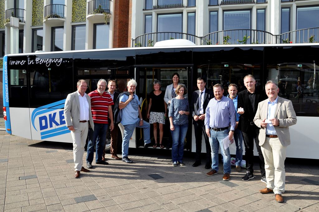 Foto: Viele haben daran mitgearbeitet, das Jobticket für die Stadtverwaltung Düren auf den Weg zu bringen. Foto: Stadt Düren/mah