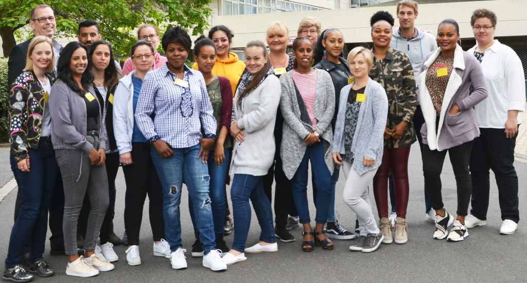 Im Krankenhaus Düren ist wieder ein Ausbildungskurs in der Gesundheits- und Krankenpflegeassistenz gestartet. Die Ausbildung erfolgt in Zusammenarbeit mit der low-tec.  Foto: Krankenhaus Düren 