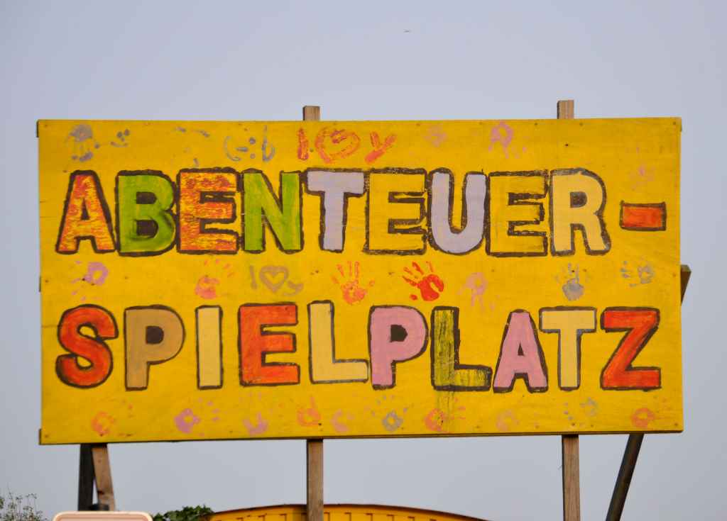 Spielen, Bauen, Matschen: ab dem 1. April ist der Abenteuerspielplatz im Grüngürtel wieder geöffnet. 