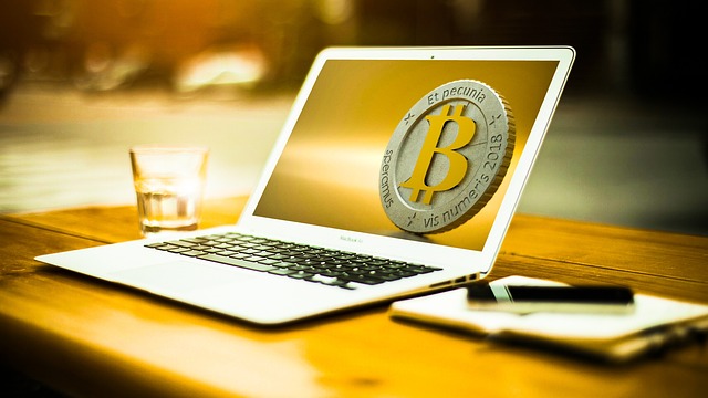 bitcoin 3090250 640