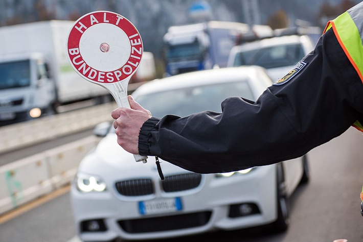 Symbolbild Polizei